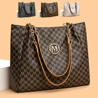 🔥 A vintage stílus uralkodik! Ez a tágas táska válltáskaként vagy clutchként is használható, tökéletes ingázáshoz vagy utazáshoz.