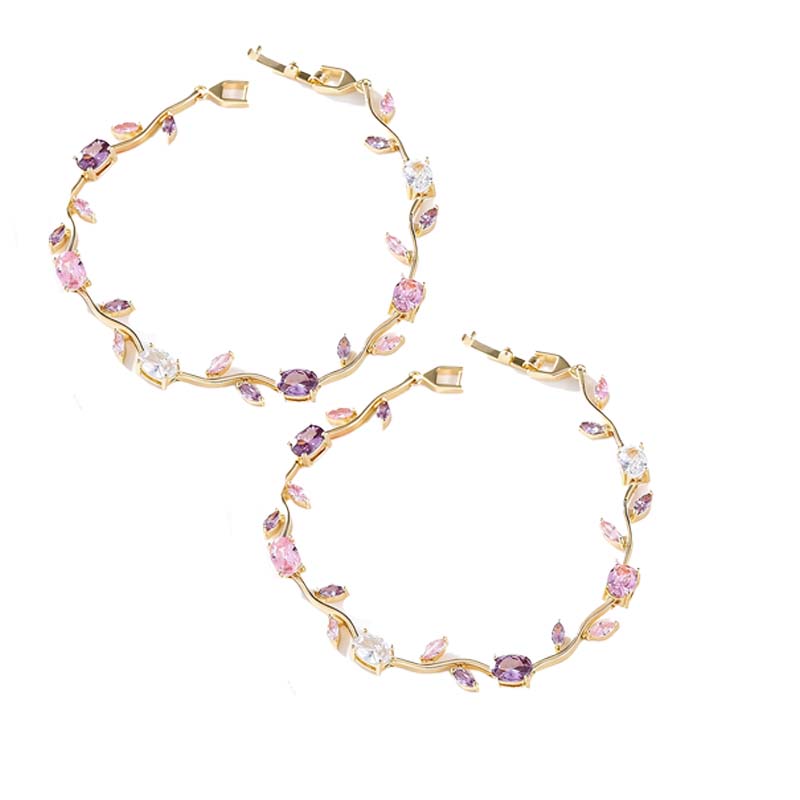 🔥 Ajándék Tökéletes: Bájos Medállás + Kényelmes Viselet!