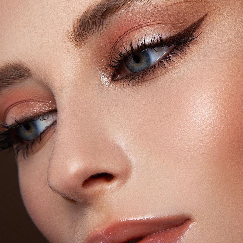 Dupla szemhéjfesték és szemceruza